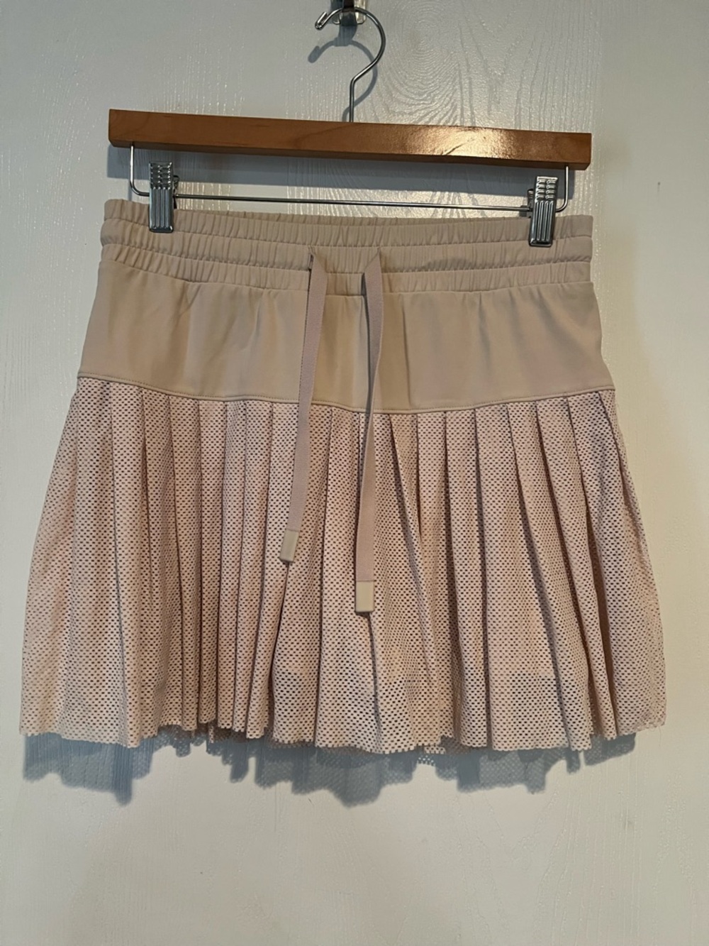 JoyLab Beige Athletic Skort  Pleated Mesh Tennis Golf Skirt Women Sz Small